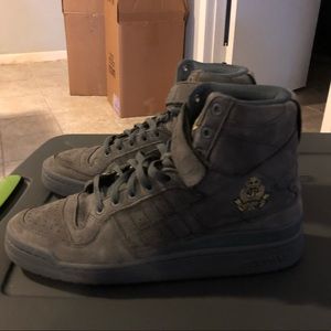 Pre - Owned Adidas x FTB OG Forum Crest HI